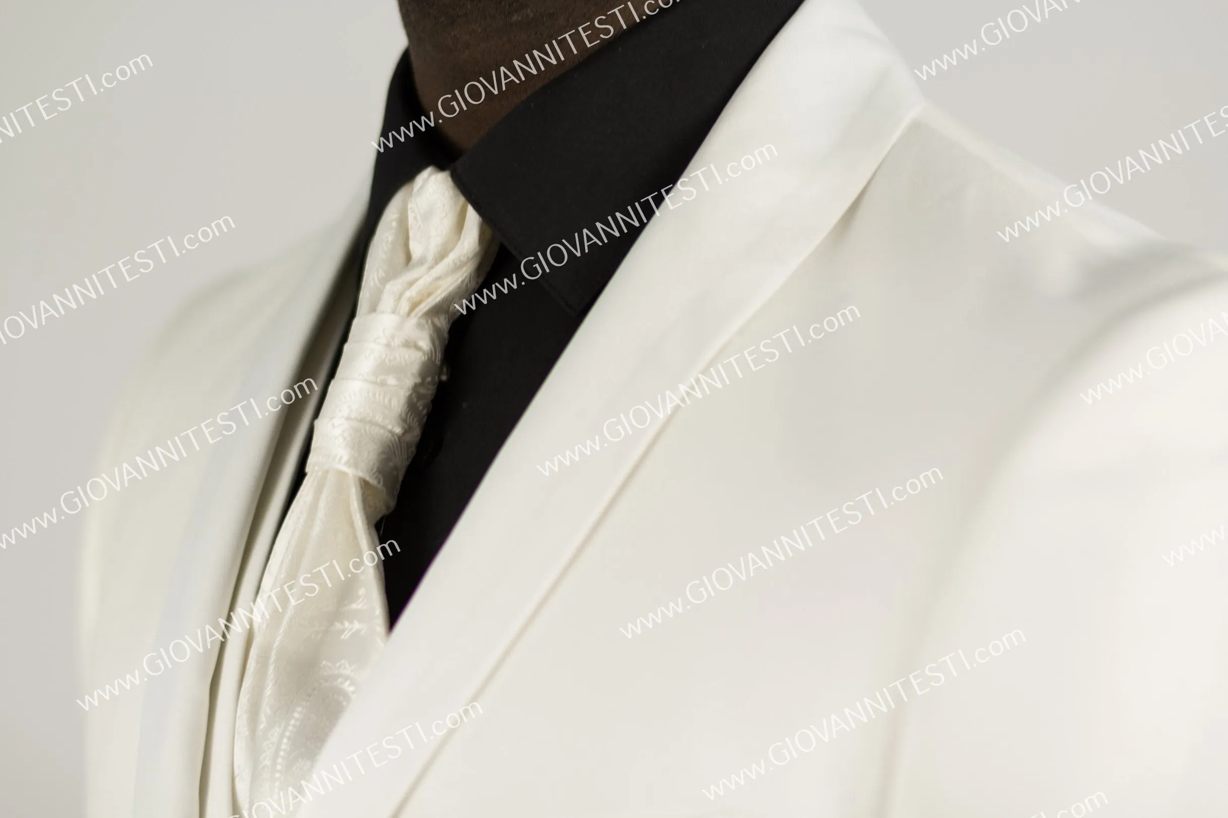 2 Button Shawl Lapel Ivory Slim Fit Suit FF2SSX V-1230