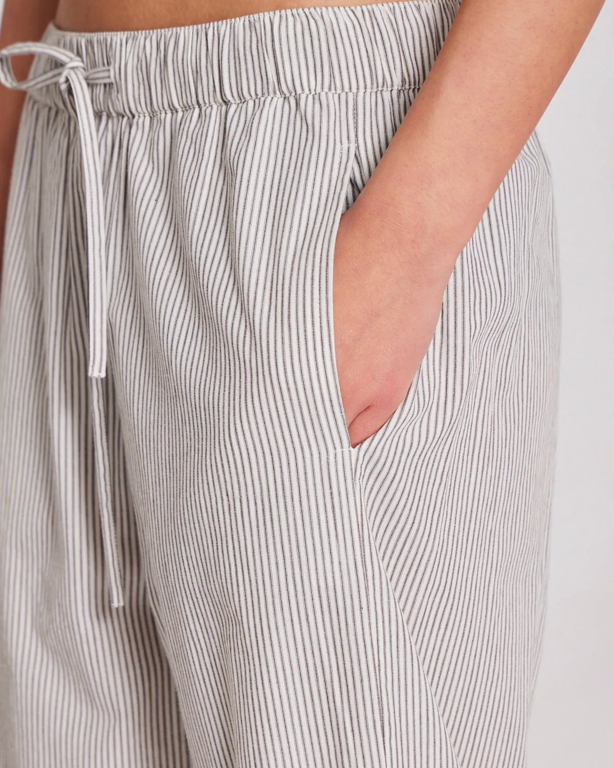 Astrid Pant Poplin - Mulch White Stripe