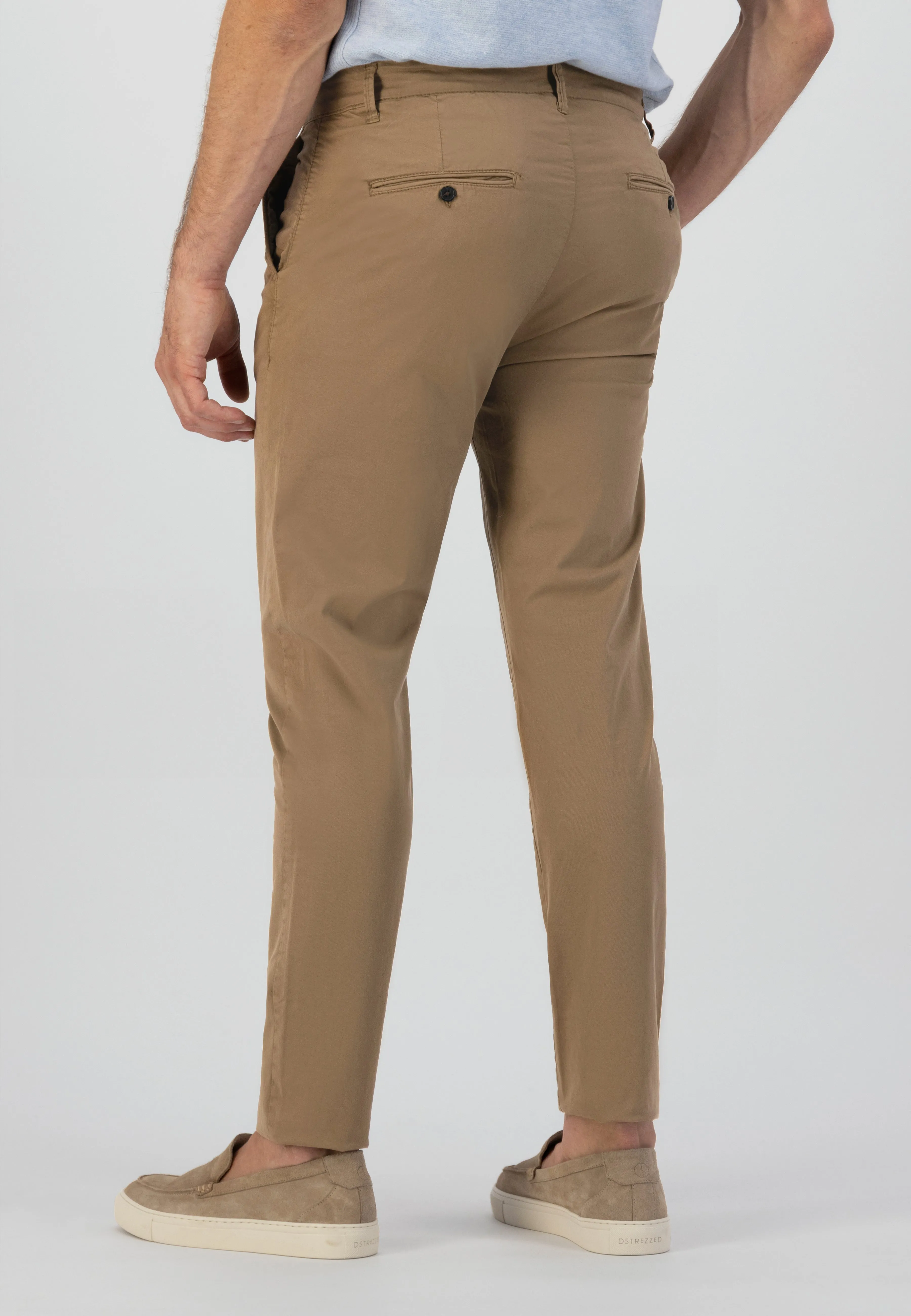 Charlie Slimfit Chino: Dessert Brown