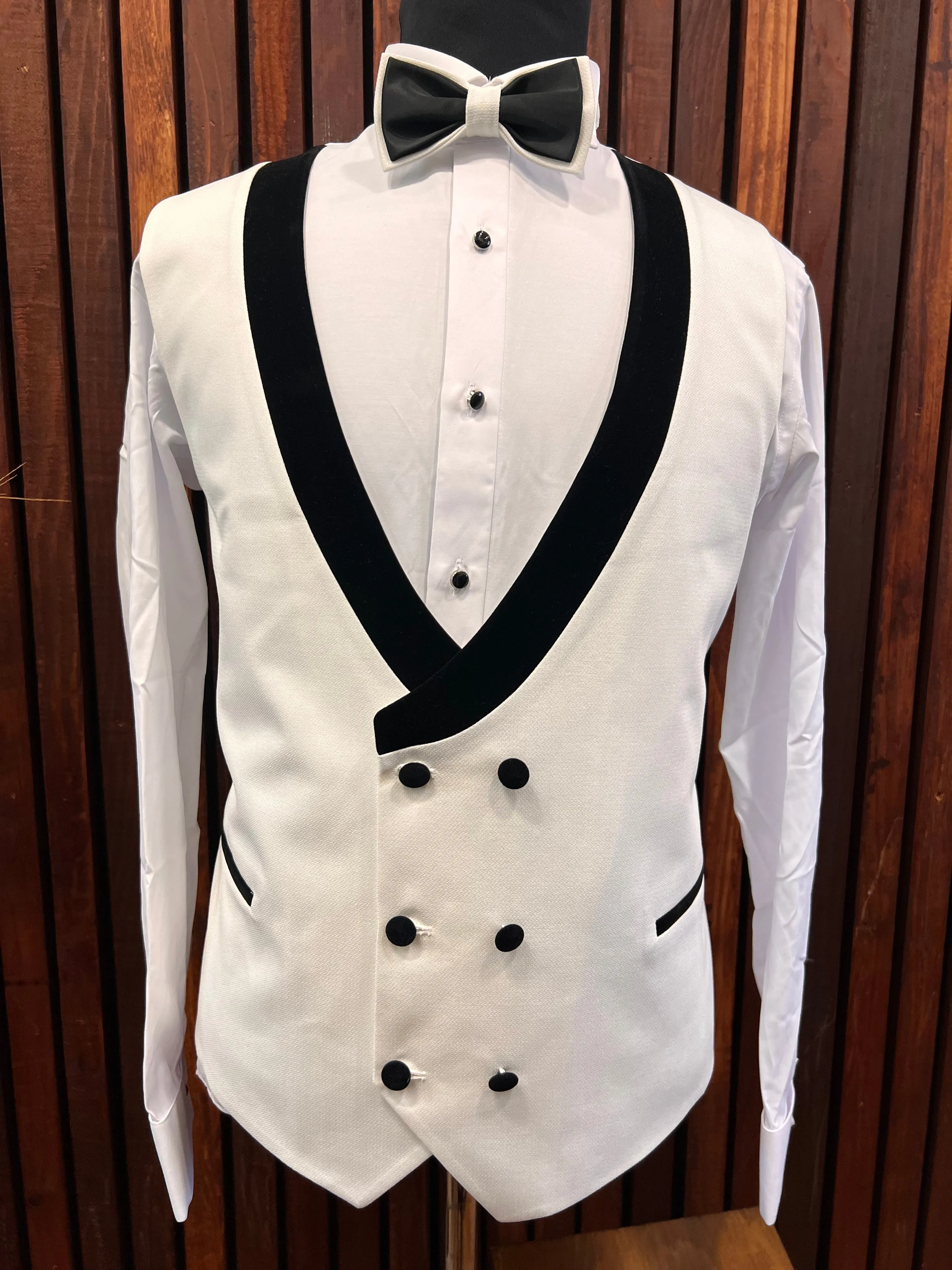 Mens White Tuxedo with Black Peak Lapel Slim fit 3 piece Tuxedo | Big And Tall | Weddings and Special Eventse