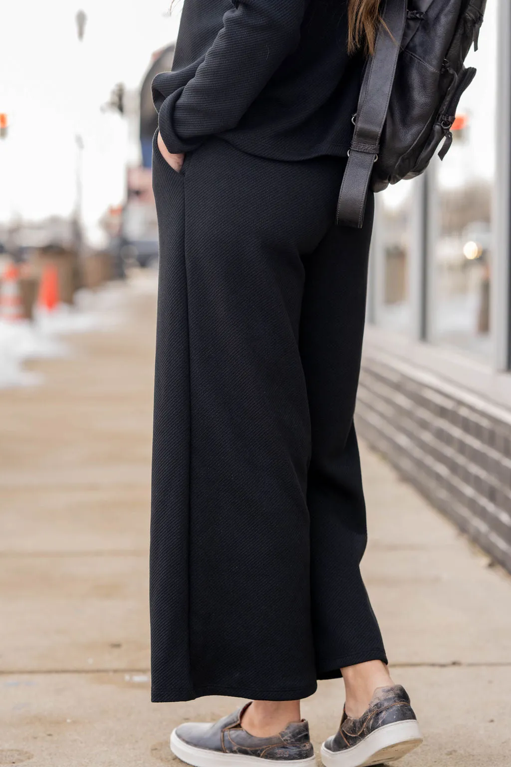 Subtle Ribbed Relaxed Bottom Pants